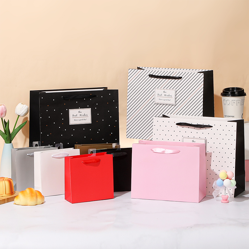 Bolsas de papel de regalo premium para compras minoristas y embalaje de regalos