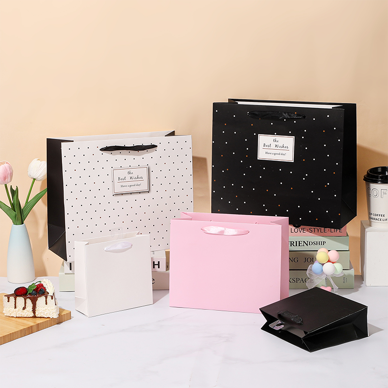 Bolsas de papel de regalo premium para compras minoristas y embalaje de regalos