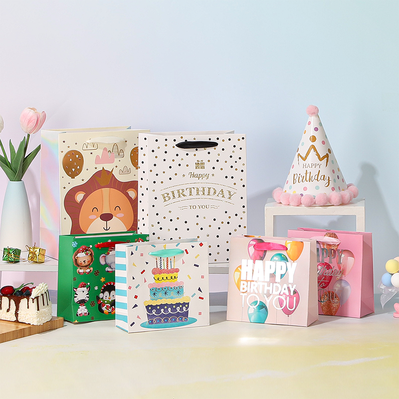 Bolsas de regalo de cumpleaños Kraft con asas Favores de fiesta