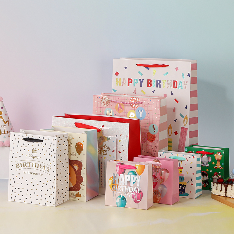 Bolsas de regalo de cumpleaños Kraft con asas Favores de fiesta