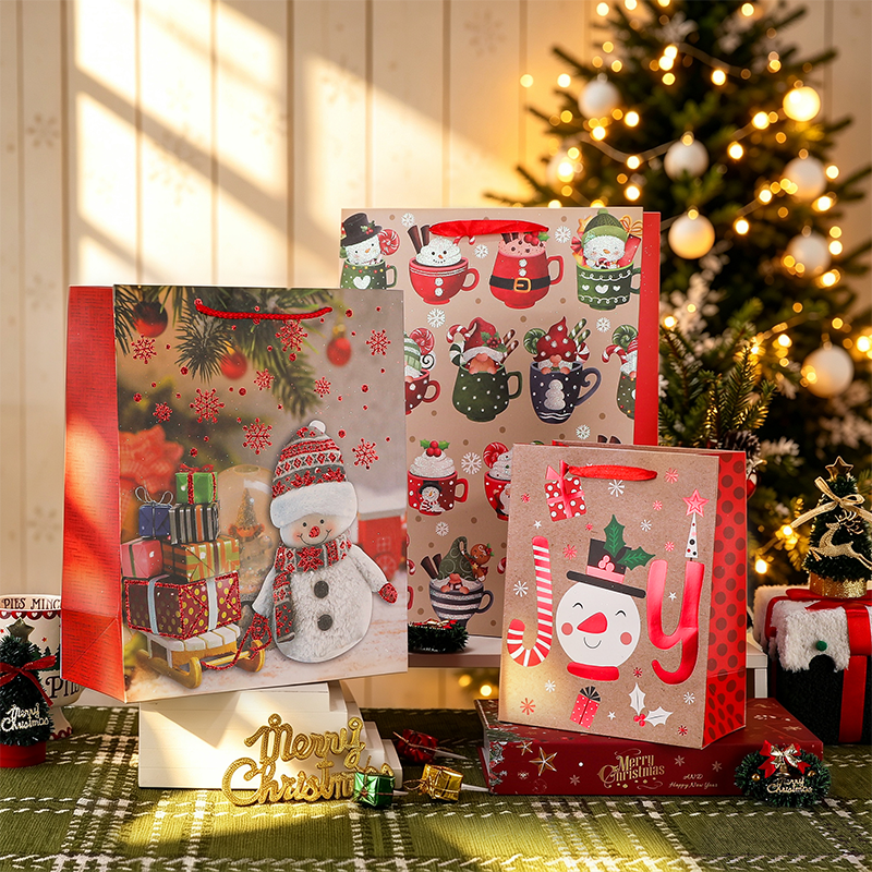Bolsa de regalo de papel Kraft impresa Navidad decorativa de temporada