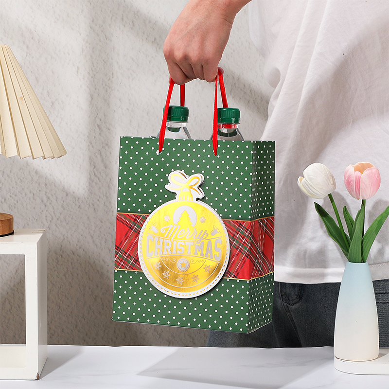 Bolsa de regalo de papel Kraft impresa Navidad decorativa de temporada